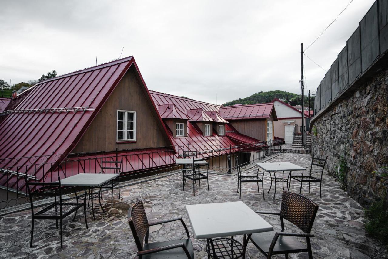 Hostel Cosmopolitan* Banská Štiavnica Buitenkant foto